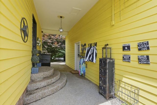 281 Red Williams Rd, Crossville, TN 38571