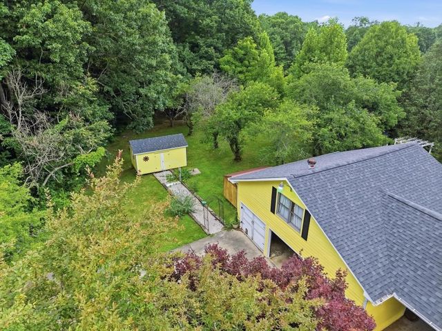 281 Red Williams Rd, Crossville, TN 38571