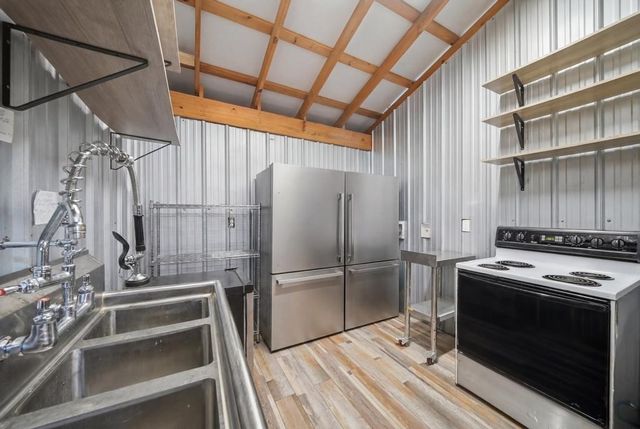 281 Red Williams Rd, Crossville, TN 38571