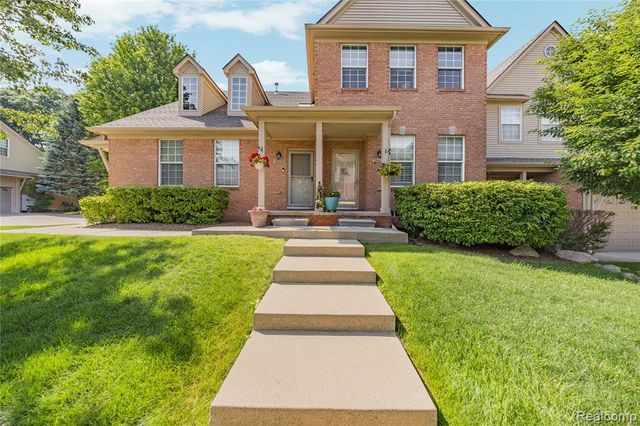 56635 Longhorn Drive, Shelby Twp, MI 48316