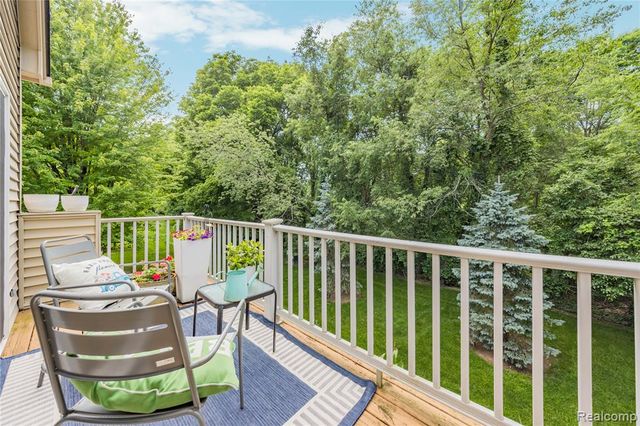 56635 Longhorn Drive, Shelby Twp, MI 48316