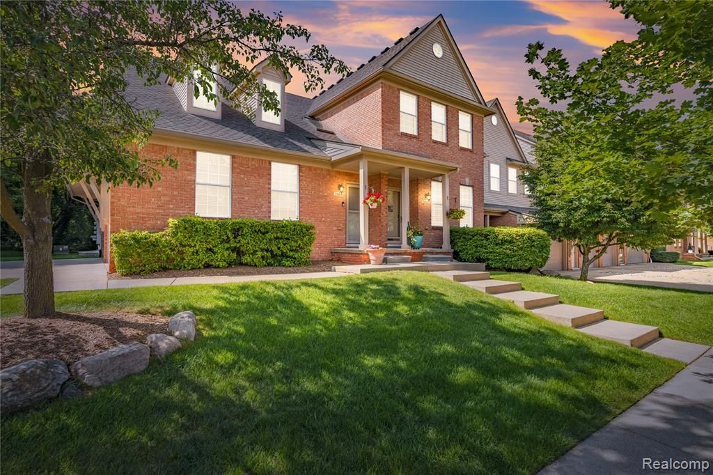 56635 Longhorn Drive, Shelby Twp, MI 48316