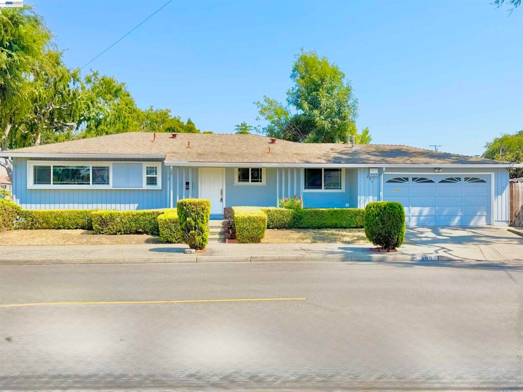Image 1 of property listing at 293 Fairway St, Hayward, CA 94544