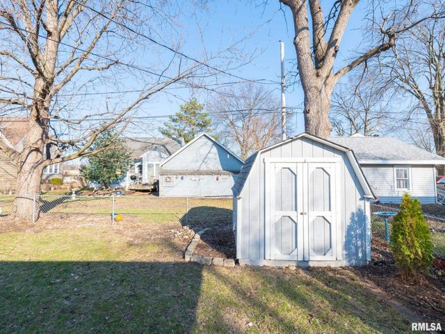 1504 N 5TH Street, Pekin, IL 61554