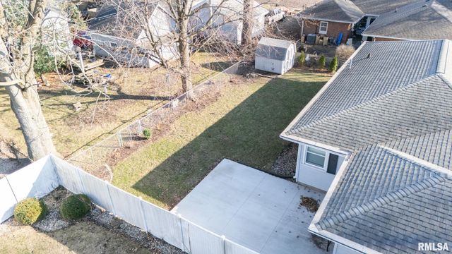 1504 N 5TH Street, Pekin, IL 61554