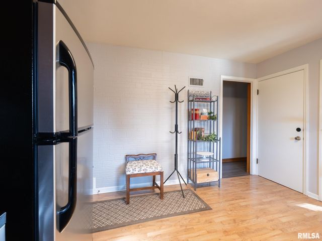 1504 N 5TH Street, Pekin, IL 61554