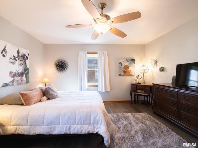 1504 N 5TH Street, Pekin, IL 61554