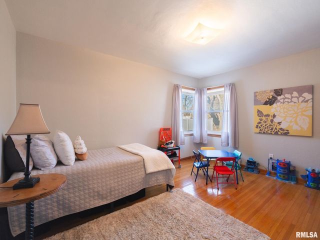 1504 N 5TH Street, Pekin, IL 61554