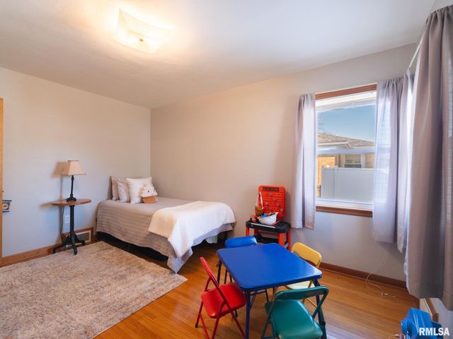 1504 N 5TH Street, Pekin, IL 61554