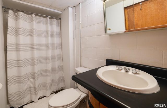 1504 N 5TH Street, Pekin, IL 61554