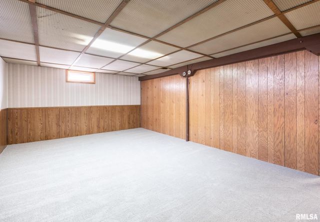 1504 N 5TH Street, Pekin, IL 61554