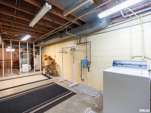 1504 N 5TH Street, Pekin, IL 61554