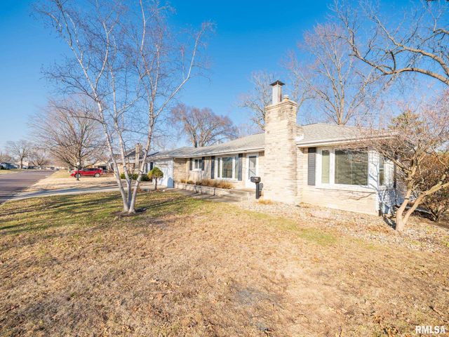 1504 N 5TH Street, Pekin, IL 61554