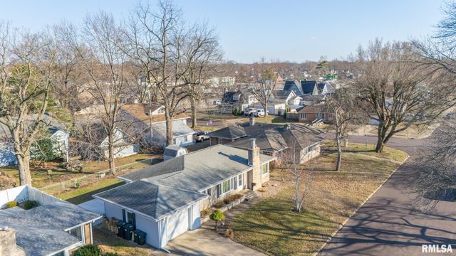 1504 N 5TH Street, Pekin, IL 61554