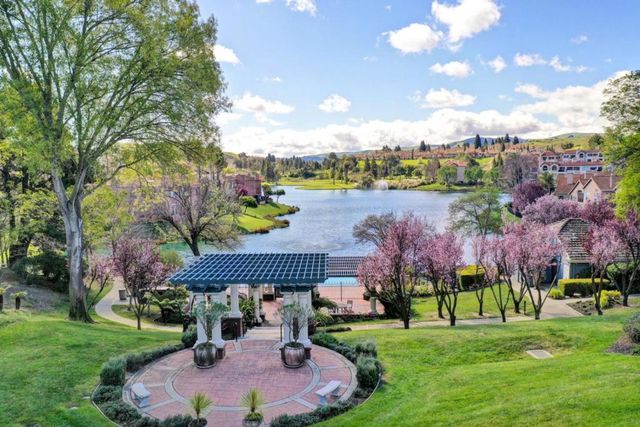 230 Lakeridge Way, San Ramon, CA 94582