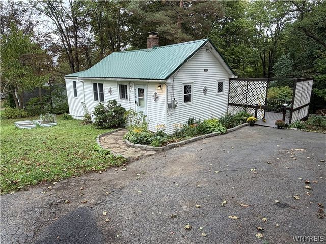 7731 Zimmerman Road, Boston, NY 14075