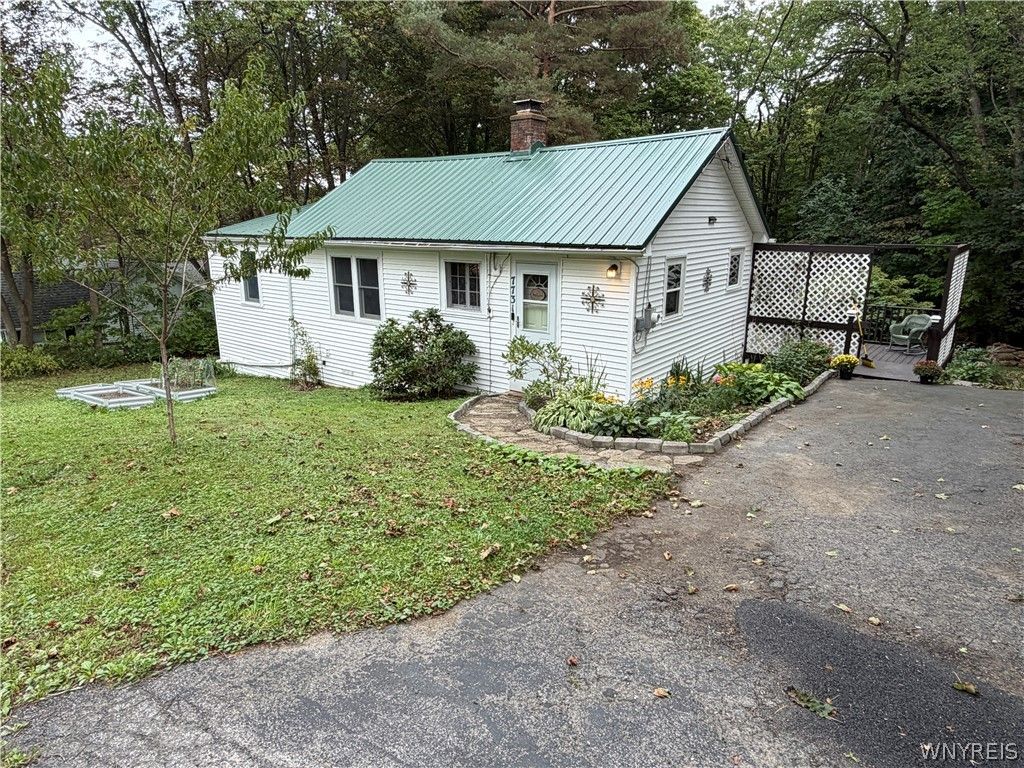 7731 Zimmerman Road, Boston, NY 14075