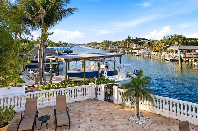 350 HARBOR PASSAGE, Clearwater Beach, FL 33767