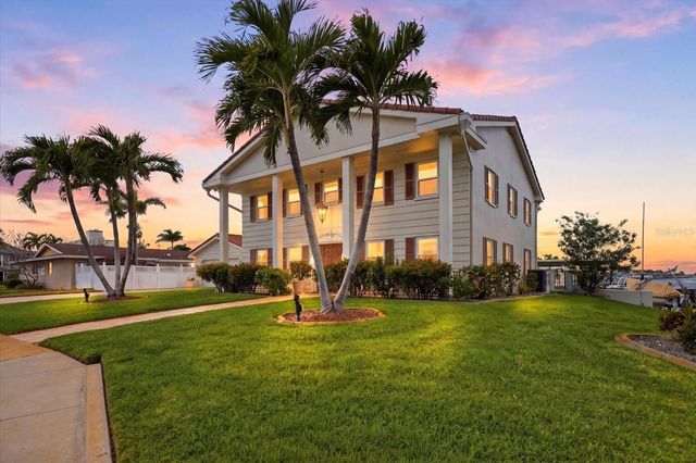 350 HARBOR PASSAGE, Clearwater Beach, FL 33767