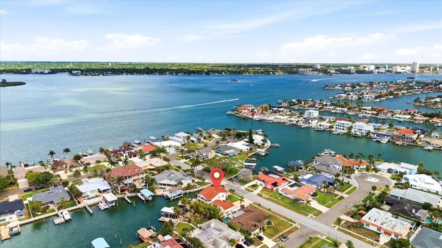 350 HARBOR PASSAGE, Clearwater Beach, FL 33767