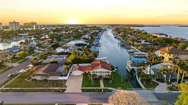 350 HARBOR PASSAGE, Clearwater Beach, FL 33767