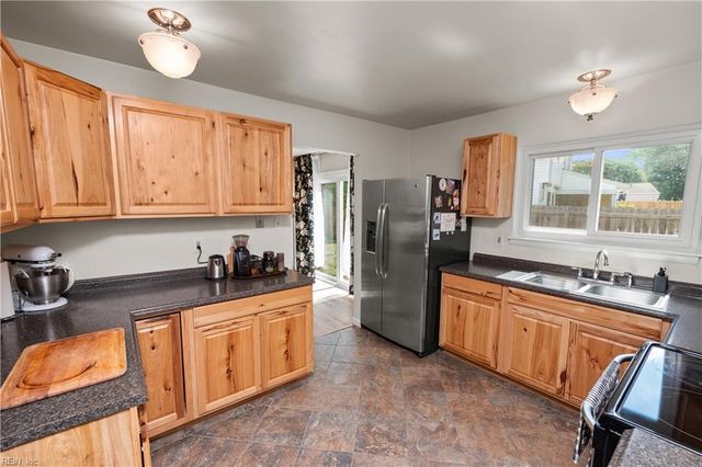 3700 Kings Point ARCH, Virginia Beach, VA 23452