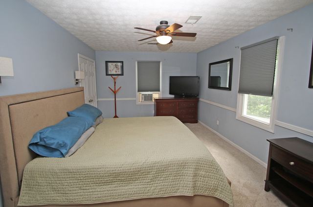 1712 Brook Park Drive, Lexington, KY 40515