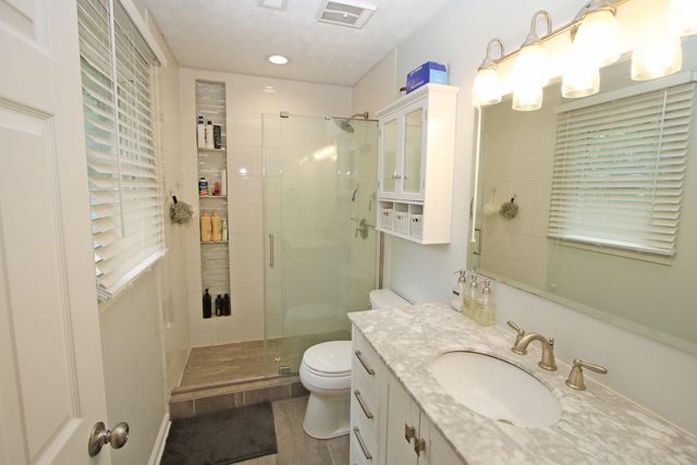 1712 Brook Park Drive, Lexington, KY 40515