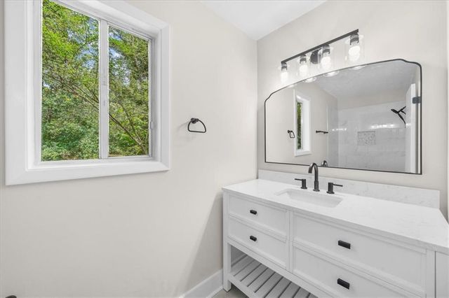 2053 Deerfield Run, Snellville, GA 30078