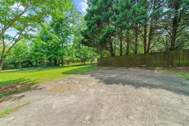 2053 Deerfield Run, Snellville, GA 30078