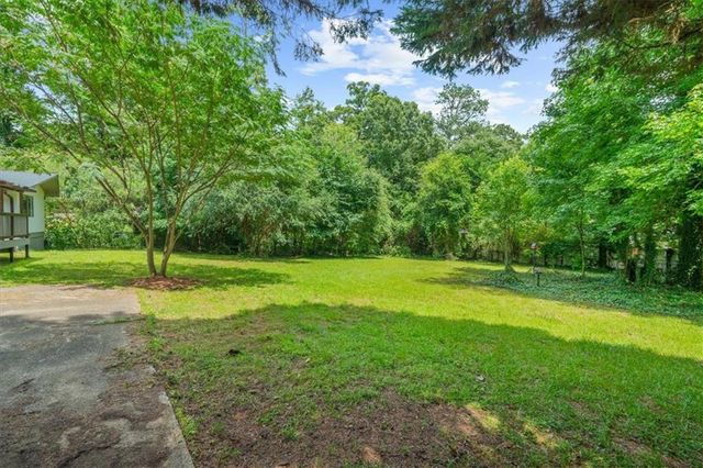 2053 Deerfield Run, Snellville, GA 30078