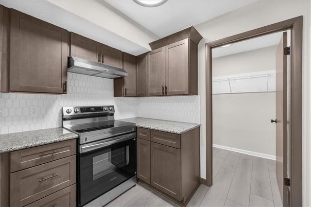 2053 Deerfield Run, Snellville, GA 30078