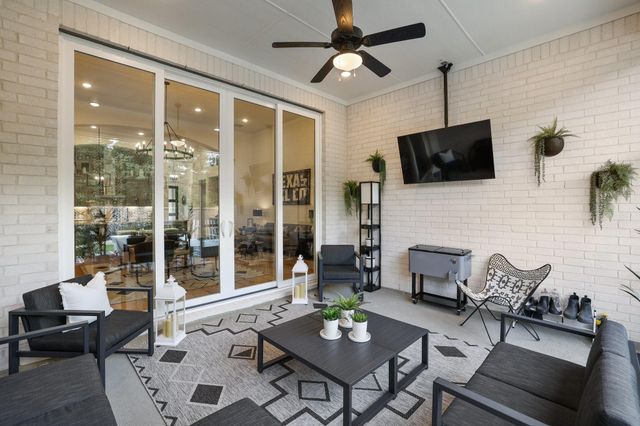 2514 Heritage Park Drive, Missouri City, TX 77459