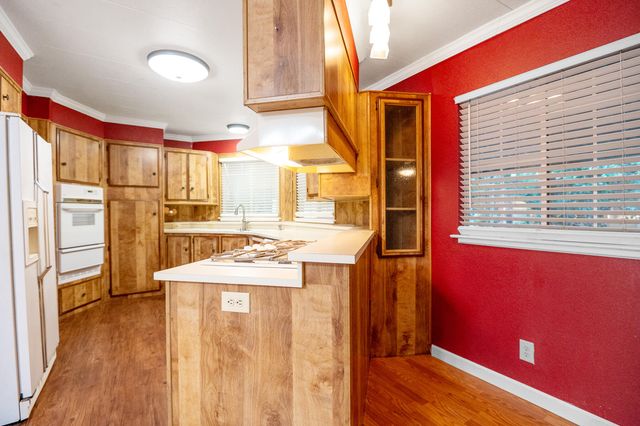 2400 W Midvalley Avenue Ld44, Visalia, CA 93277