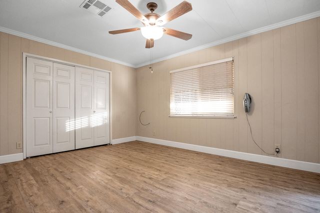 2400 W Midvalley Avenue Ld44, Visalia, CA 93277