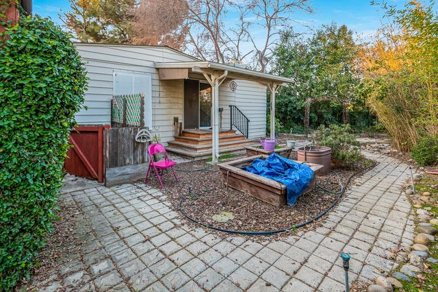 2400 W Midvalley Avenue Ld44, Visalia, CA 93277