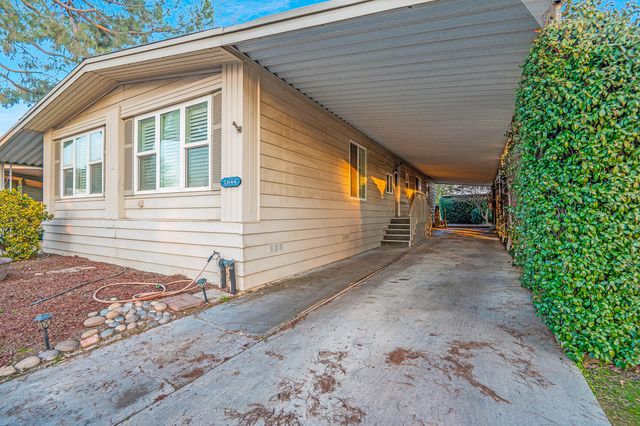 2400 W Midvalley Avenue Ld44, Visalia, CA 93277