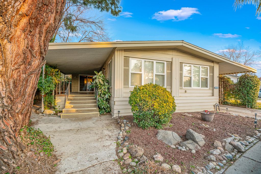 2400 W Midvalley Avenue Ld44, Visalia, CA 93277