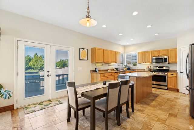 1714 S 1450 W, Woods Cross, UT 84087