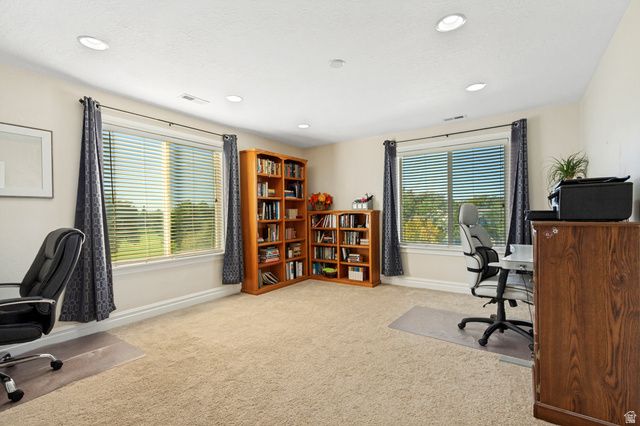 1714 S 1450 W, Woods Cross, UT 84087
