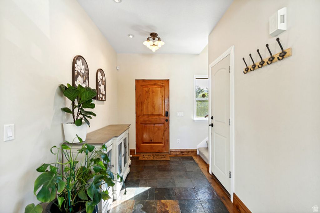 1714 S 1450 W, Woods Cross, UT 84087 — photo 2