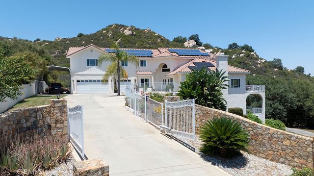 18380 Avenida Caleta, Murrieta, CA 92562