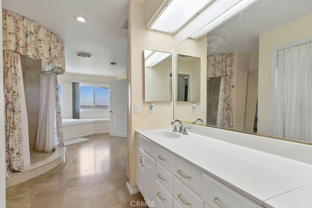 18380 Avenida Caleta, Murrieta, CA 92562