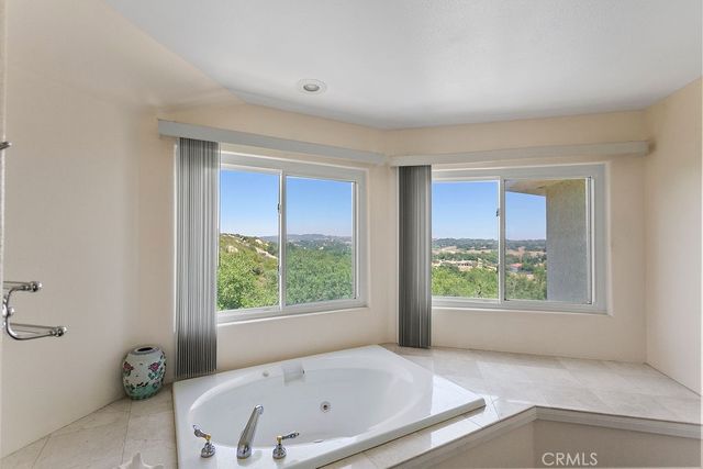 18380 Avenida Caleta, Murrieta, CA 92562