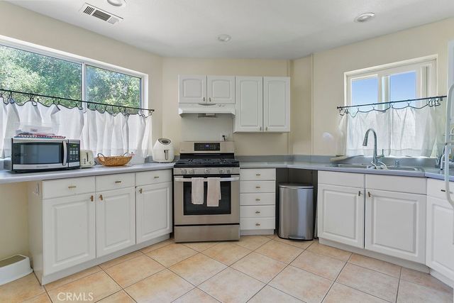 18380 Avenida Caleta, Murrieta, CA 92562