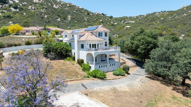 18380 Avenida Caleta, Murrieta, CA 92562