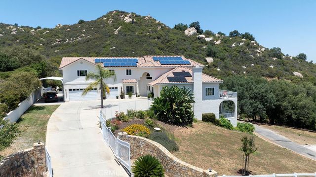 18380 Avenida Caleta, Murrieta, CA 92562