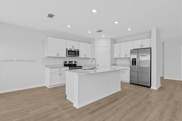 6770 Equinox Lane, North Fort Myers, FL 33917