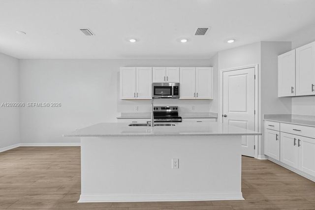 6770 Equinox Lane, North Fort Myers, FL 33917