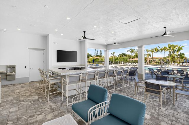 13682 Via Flora A, Delray Beach, FL 33484